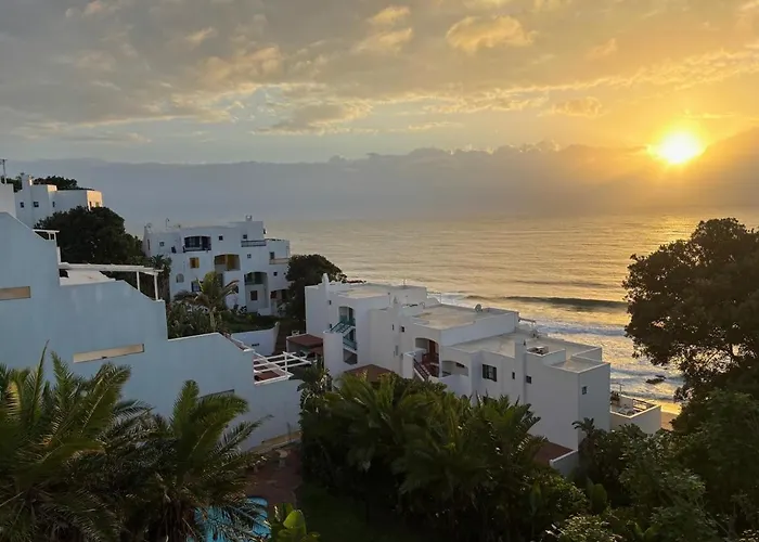 Santorini Luxe