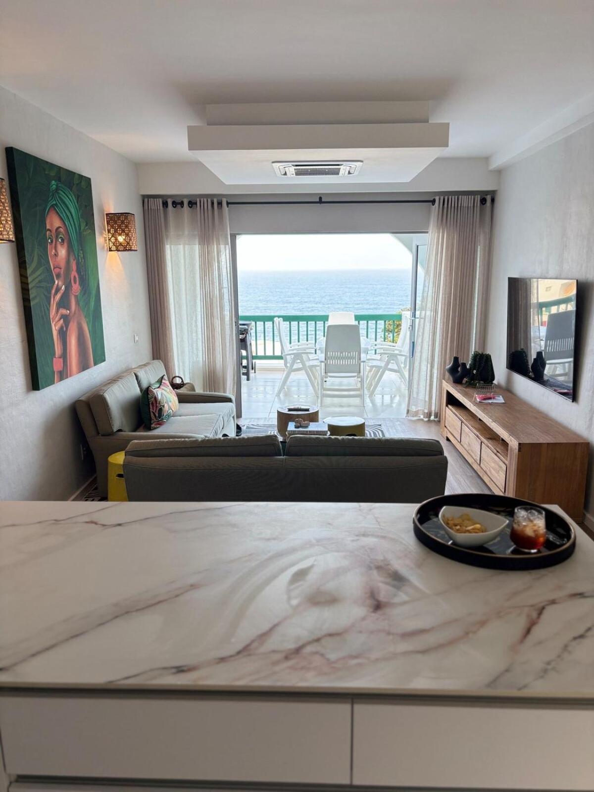 Santorini Luxe * Ballito